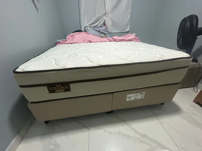 Cama Queen 