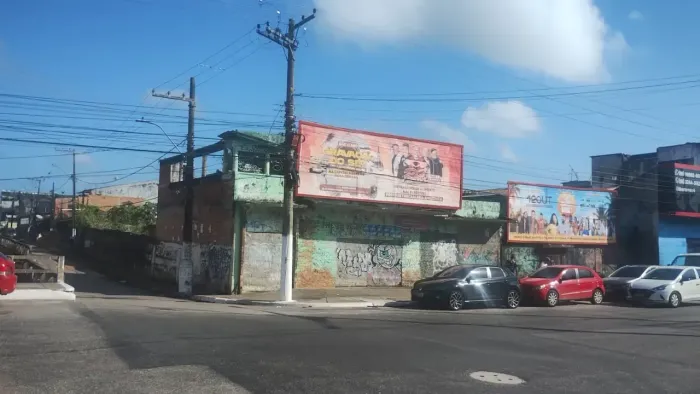 Terreno de esquina med. 26x48 na Av. Pedro Miranda c/ Pirajá