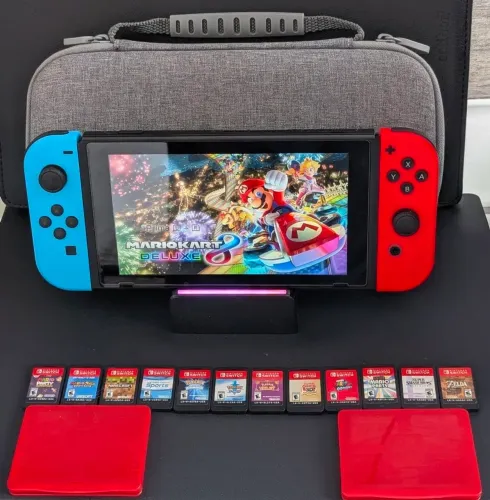 Nintendo Switch Original + 13 Jogos Físicos + Acessórios - Excelente Estado