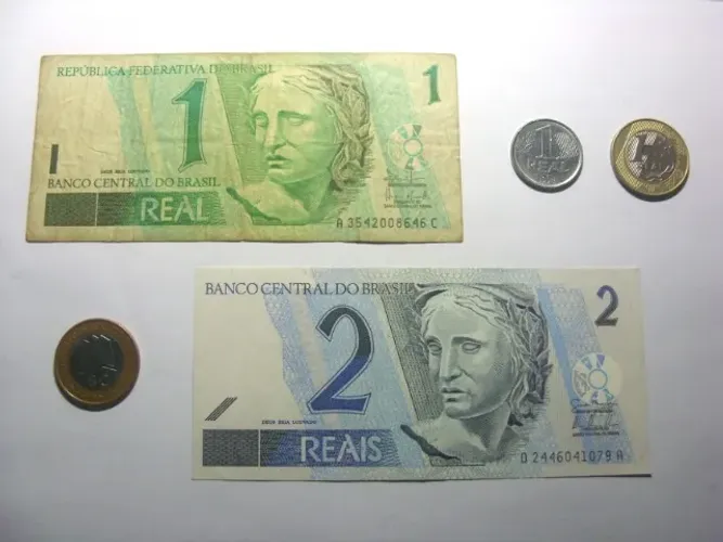 Lote 05 Moedas e Cédulas Antigas do Brasil, Autenticas.