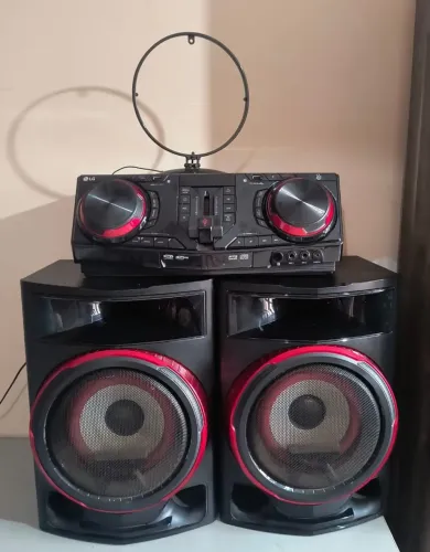 Som Lg 1800 watts