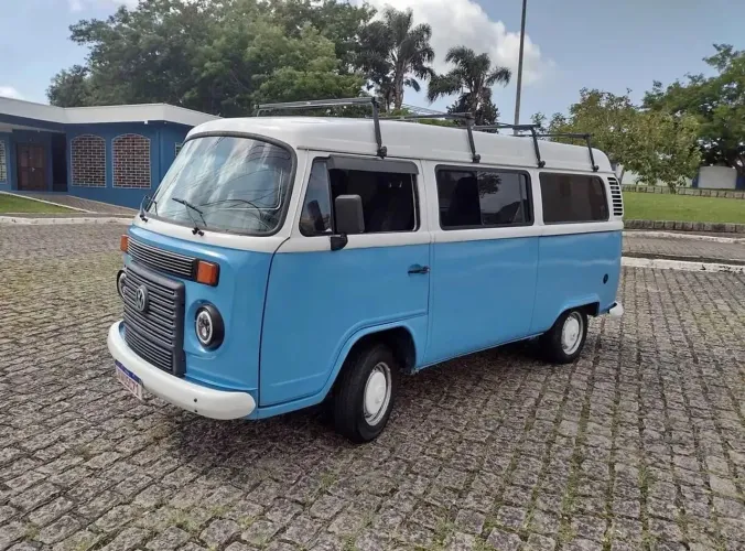 Volkswagen Kombi Standard 1.4 MI Total Flex 8V 2013
