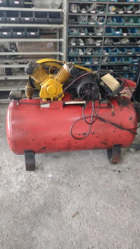 COMPRESSOR MARCA CHIAPERINI 250 LIBRAS NUM PRECINHO