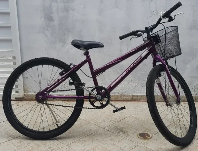 Bike Aro 24 Feminina (Lilas) em estado de nova (pouco usada)