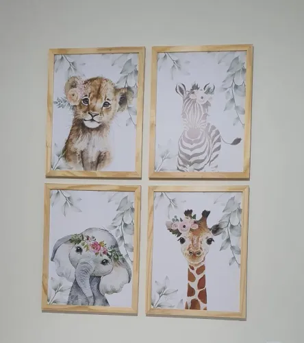 Kit 4 Quadros para quarto infantil Tema Safari Menina