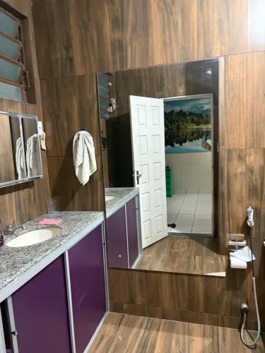 Espelho Grande Lapidado para Banheiro, Quarto ou Sala - Excelente Estado