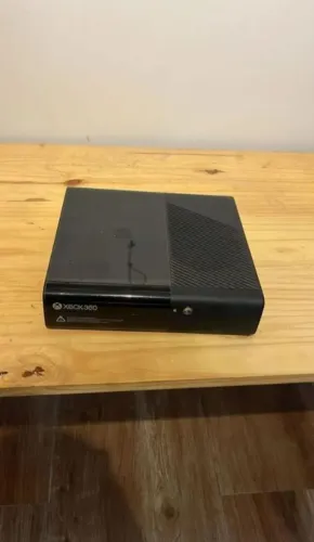 Xbox 360- completo: kinect, 1 controle, 11 jogos físicos/ mais jogos no console.