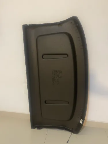 Tampão Porta Malas Bagagito Creta 21/23 Ori Usado 85930m4000 - Preto