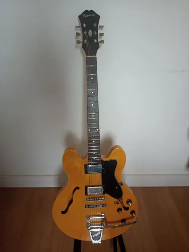 Guitarra Epiphone Semi Acústica