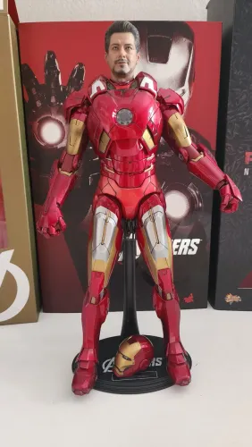 Hot Toys Homen de ferro ( Mark 7 )