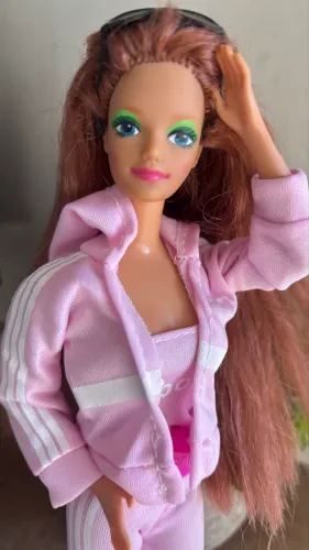 Barbie Kayla Dance Club  anos 80 (molde Midge)