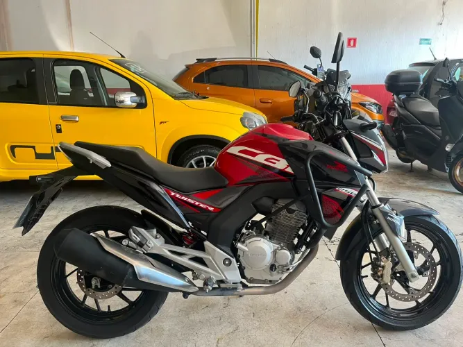 CB250 TWISTER IMPECÁVEL