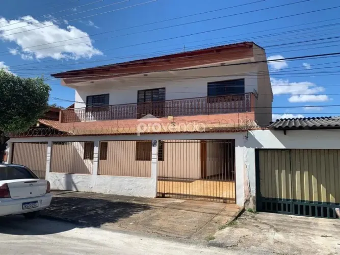 SOBRADO 04 QUARTOS 01 SUÍTE - RESIDENCIAL URIAS MAGALHÃES
