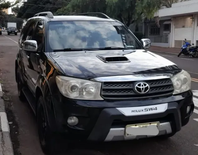 Toyota Hilux SW4 SRV D4-d 4X4 3.0 TDI Dies. AUT 2009