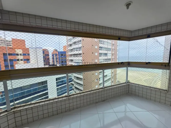 Apartamento à venda em Praia Grande com 3 suítes e 2 vagas na Aviação