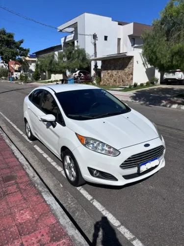 Ford Fiesta Sedan SEL 1.6 16V Flex Mec. 2017