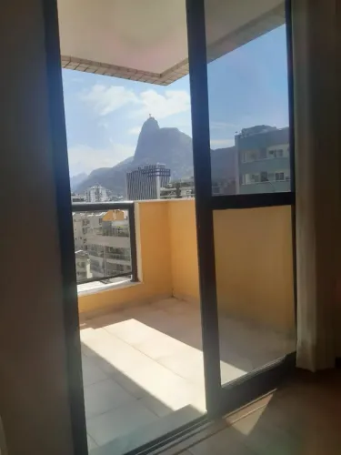 Imóvel para aluguel com 44 metros quadrados com 1 quarto em Botafogo - Rio de Janeiro - RJ
