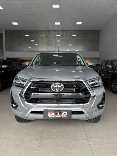 Toyota Hilux CD SRV 4X4 2.8 TDI Diesel Aut. 2025