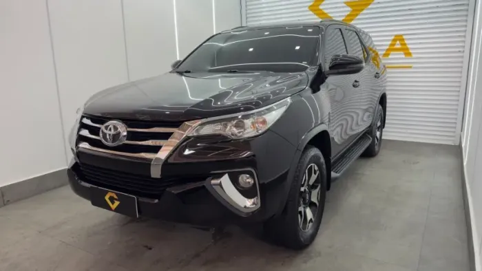 Toyota Hilux SW4 SR 4X2 2.7/ 2.7 Flex 16V Aut. 2018