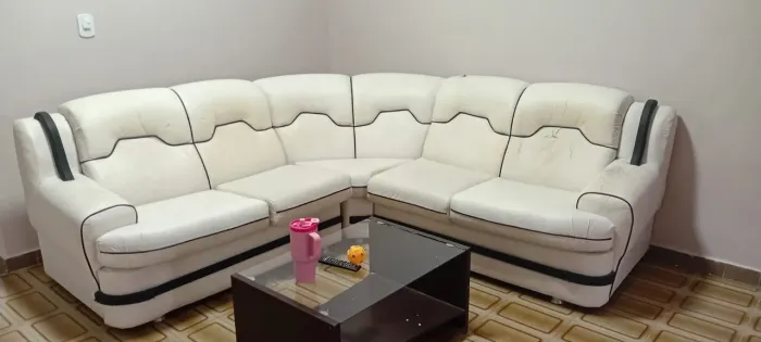 Sofá de canto em courino, 6 lugares