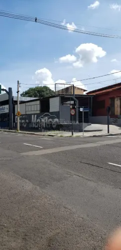 VILA ERCÍLIA - CASA E BARRACÃO COMERCIAL PARA LOCAÇÃO
