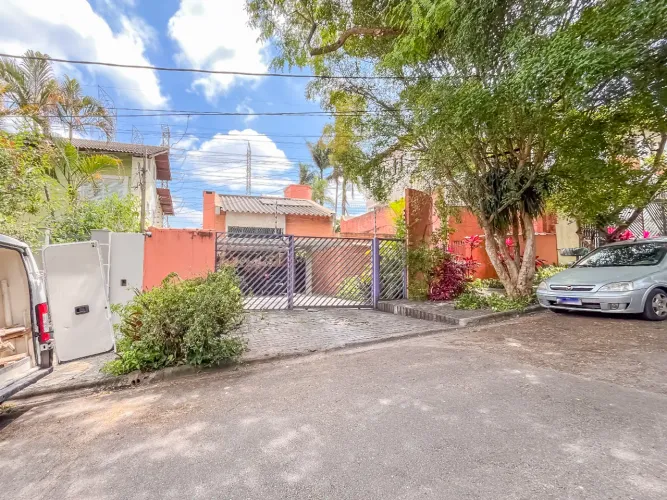 Casa para venda em City América com 4 quartos, sendo 1 suíte, 248m²