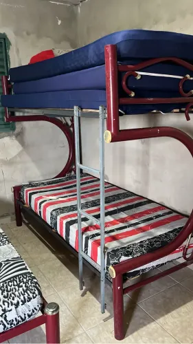 Cama de casal e beliche