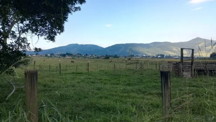 Vendo terreno em Paulo Lopes Palhoça escriturado.