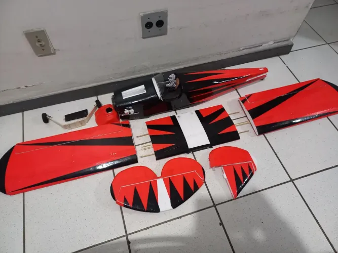 Aeromodelo SpaceWalker