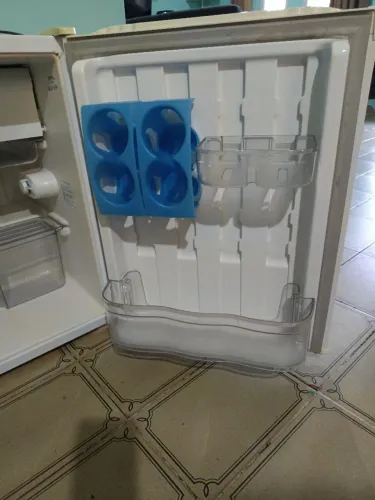 Super Oferta - Frigobar CONSUL 80 Litros