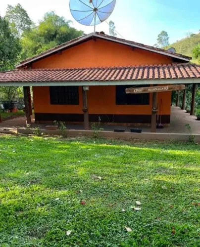 Sítio em Santa Bárbara do pará BM67