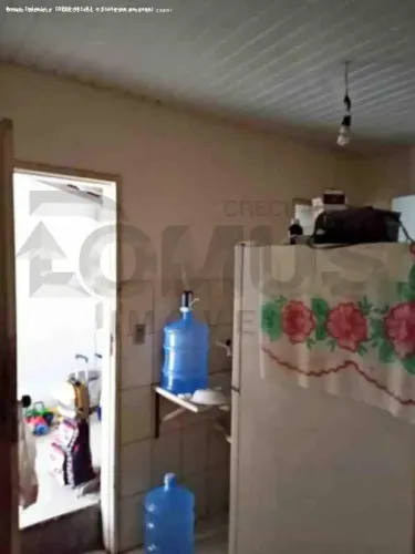 Casa na Aruana em Rua Bem Localizada com 3 Quartos e Sala Espaçosa