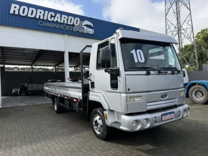 FORD Cargo 815