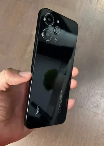 Redmi 12 de 256gb preto usado