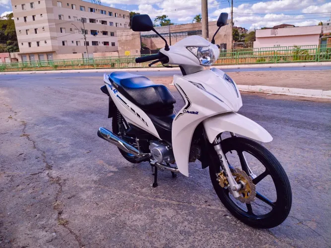VENDE-SE AZ1 50CC SUPER CONSERVADA