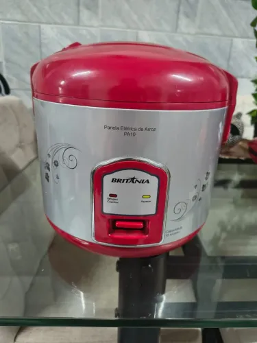 Panela de arroz Britânia 10 xícaras