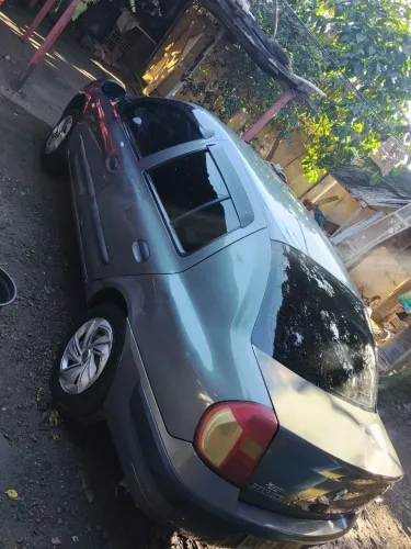 Renault Clio Expression 1.0/1.0 Hi-power 16V 3P 2006