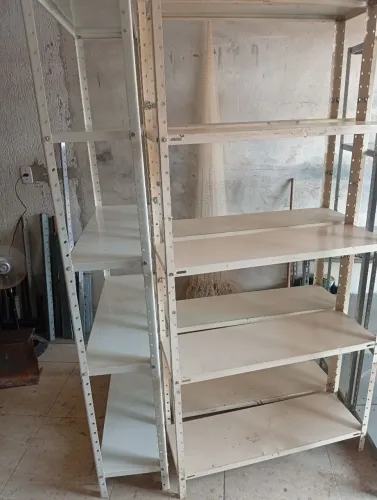 Prateleiras de aço 30cm reforçadas