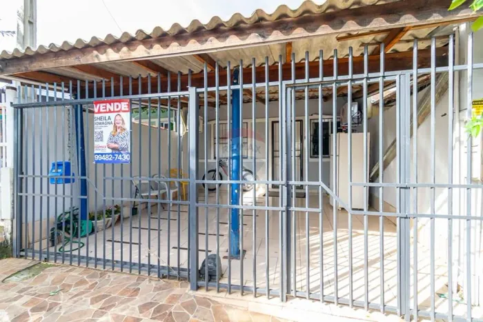 Casa de 3 dormitórios com suíte no bairro Vila Bela, em Cachoeirinha