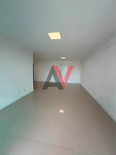 AV - Venda/ Excelente 4Qts bem localizado na Ilha do Retiro/ Lazer completo!