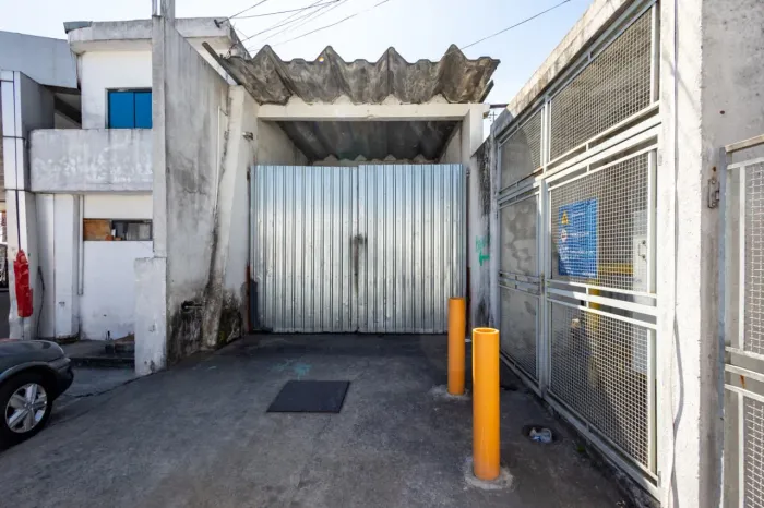 Loja em posto na Avenida Marechal Tito, 6034 - Loja 3 190 m²