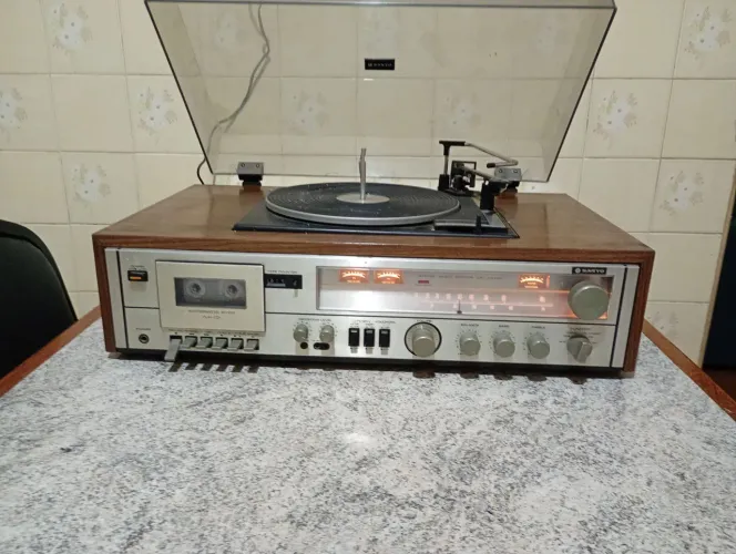 Aparelho de son anos 90 Sanyo