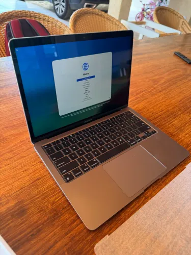 MacBook Air M1 - Completo - Sem detalhes - Excelente estado