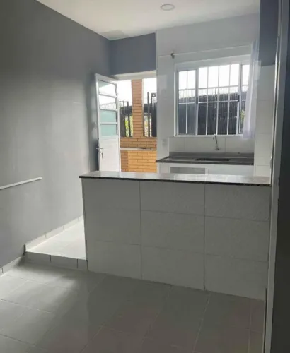 Vendo Casa Estilo Kitnet na Pedreira Carol