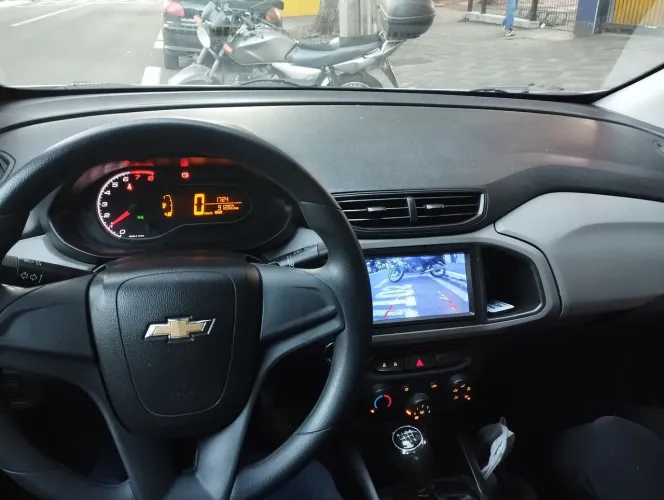 Chevrolet Onix JOY Hatch 1.0 8V Flex Mec. 4P 2018