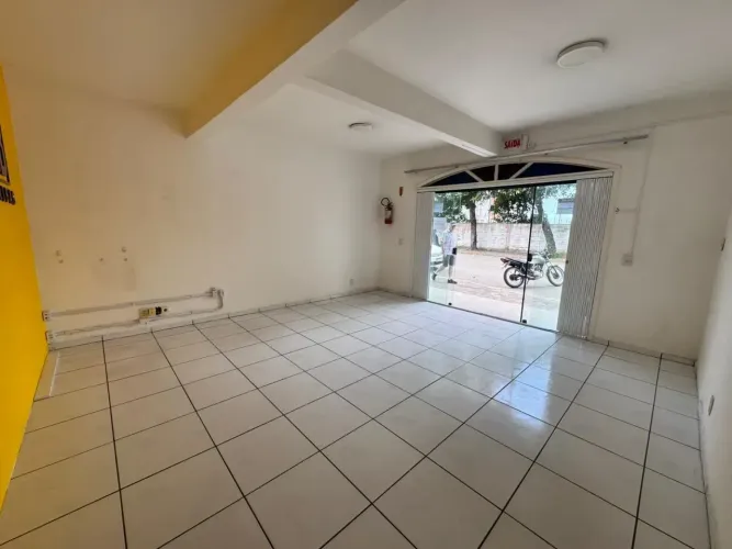 Sala Comercial para Locação na Avenida Emanuel Pinto  Ótima Localização