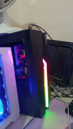 Amd 3 3200G + 16g para jogos.