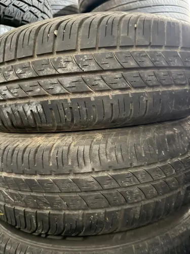 Pneus 175/65/15 marca Pirelli