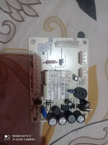 Vendo placa de geladeira novinha nunca usada