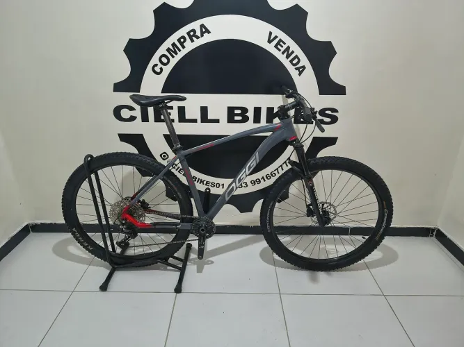 Vendo OGGI 7.2 aro 29 tamanho 19 top demais fazemos entrega !